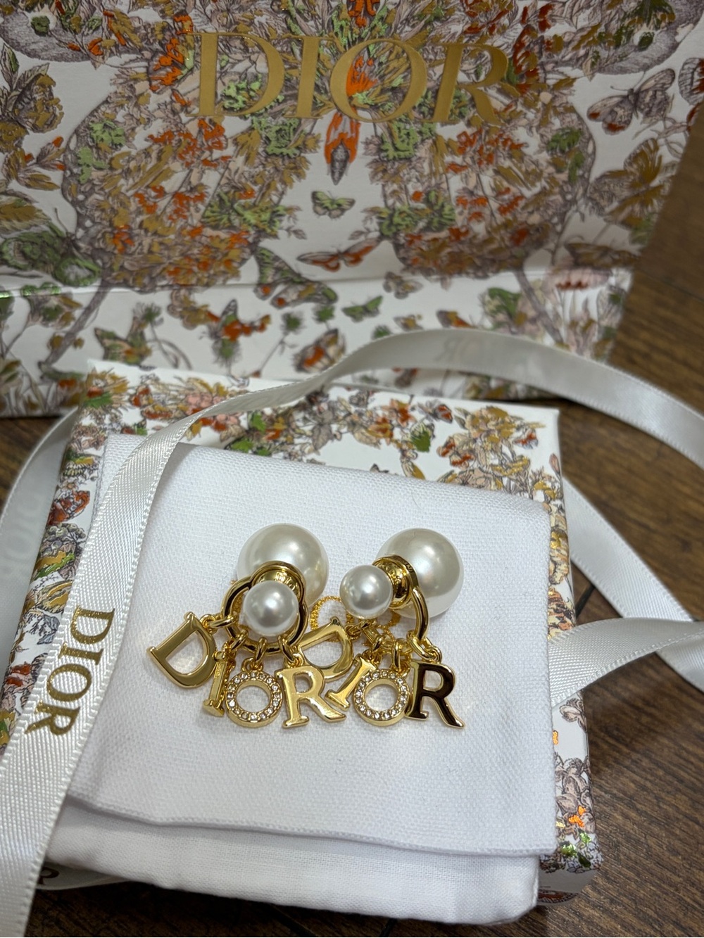 Dior - Picture 3 of 7